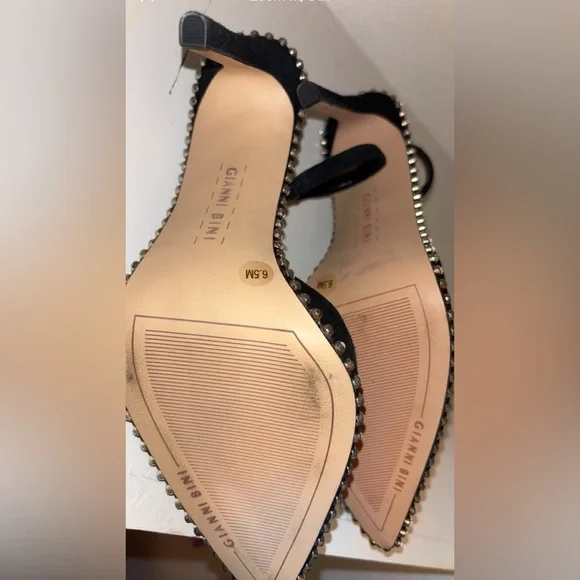 Gianni Bini Black Heels with Silver Accents - Picture 4 of 4
